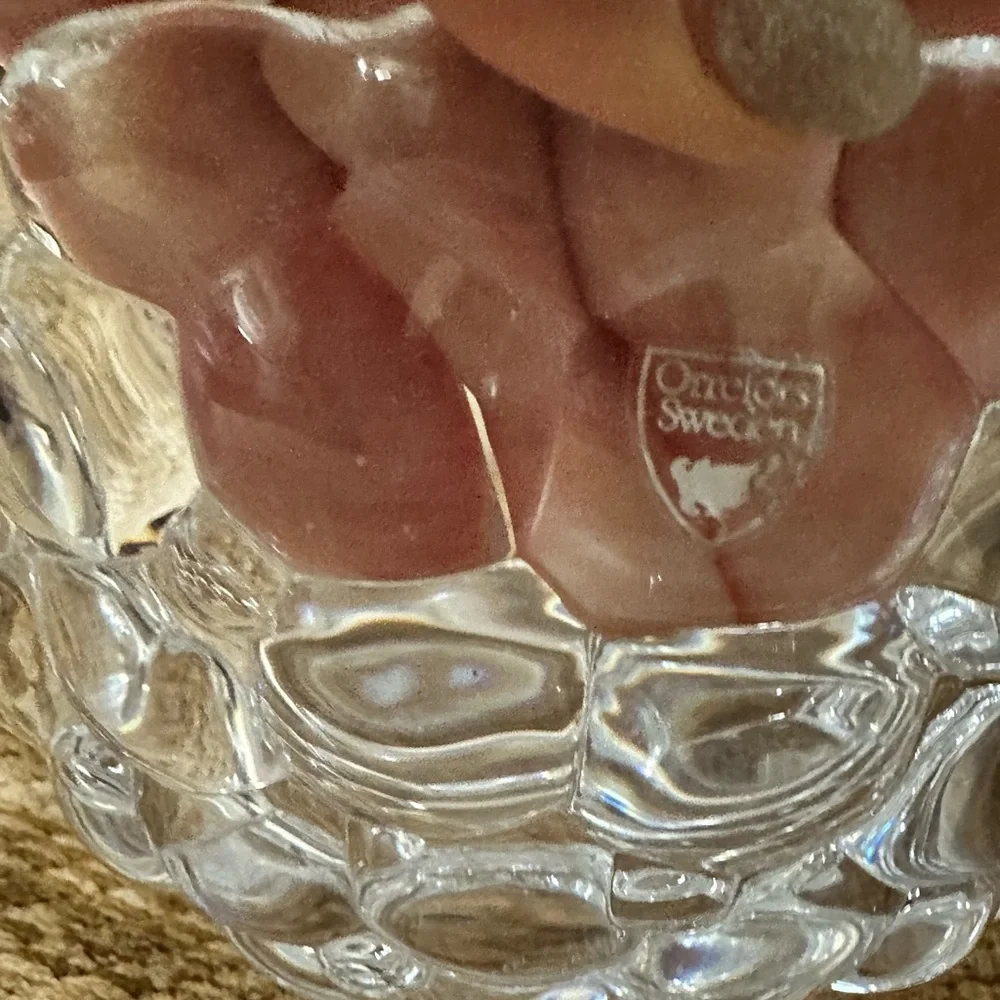 Orrefors Raspberry Bowl - Picture 10 of 11